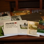 Щедрий дарунок нашій бібліотеці – книги й диски з приватної колекції Б. Рибака «Етнографічна скарбниця»