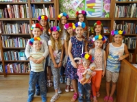 Як без вишні – не садок, так без маку – не вінок