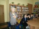 Бібліотекар СШ № 24 пані Леся розповідає про опіку учнів і вчителів їхньої школи над могилами на Личакові